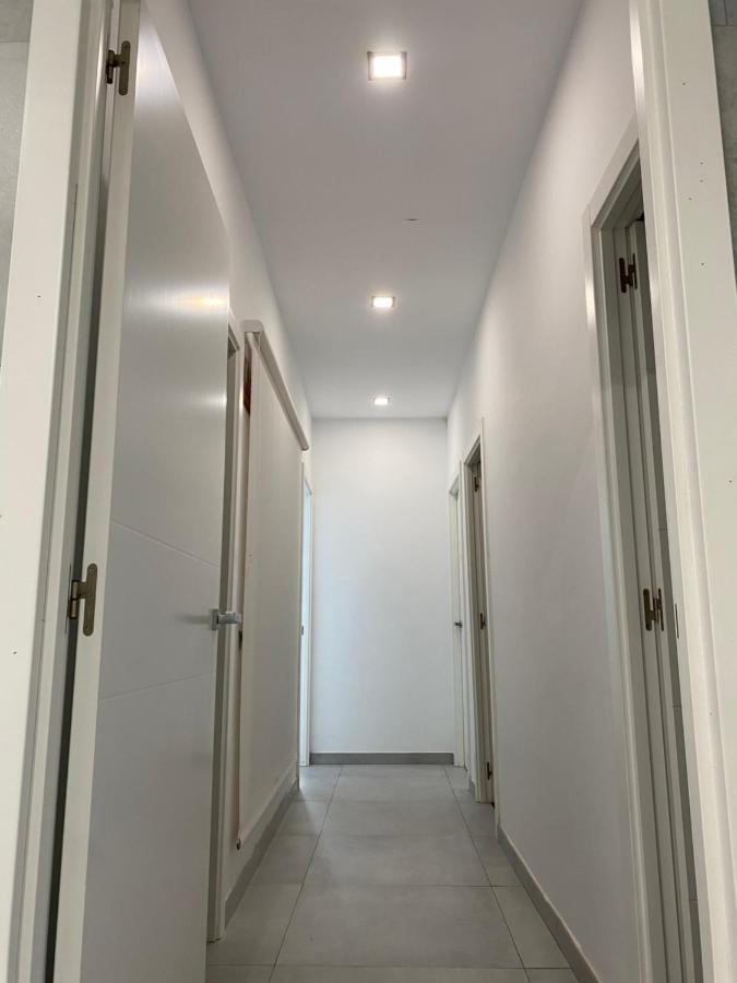 Hostel Ramon Lujan 91 马德里 外观 照片