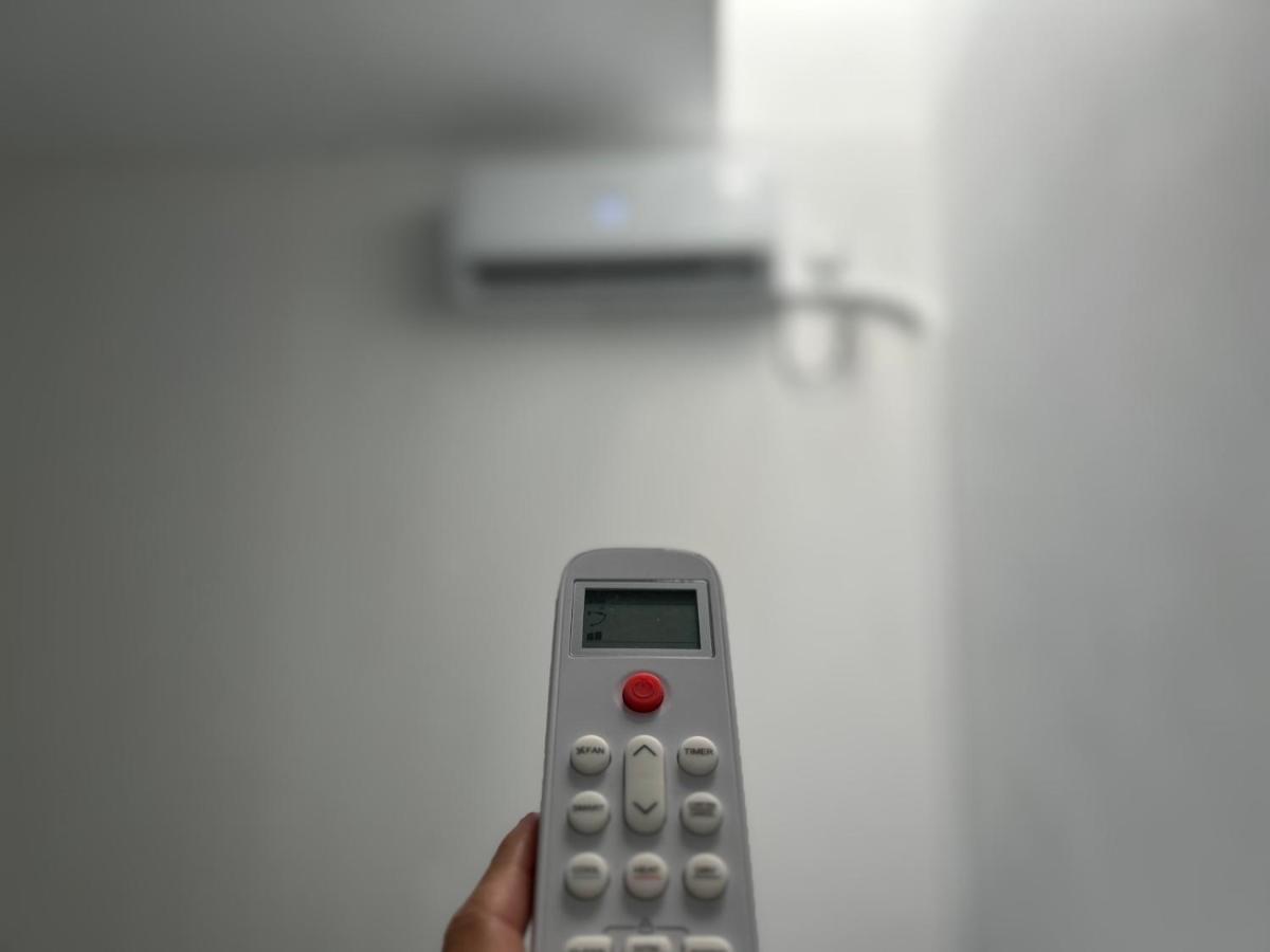 Hostel Ramon Lujan 91 马德里 外观 照片