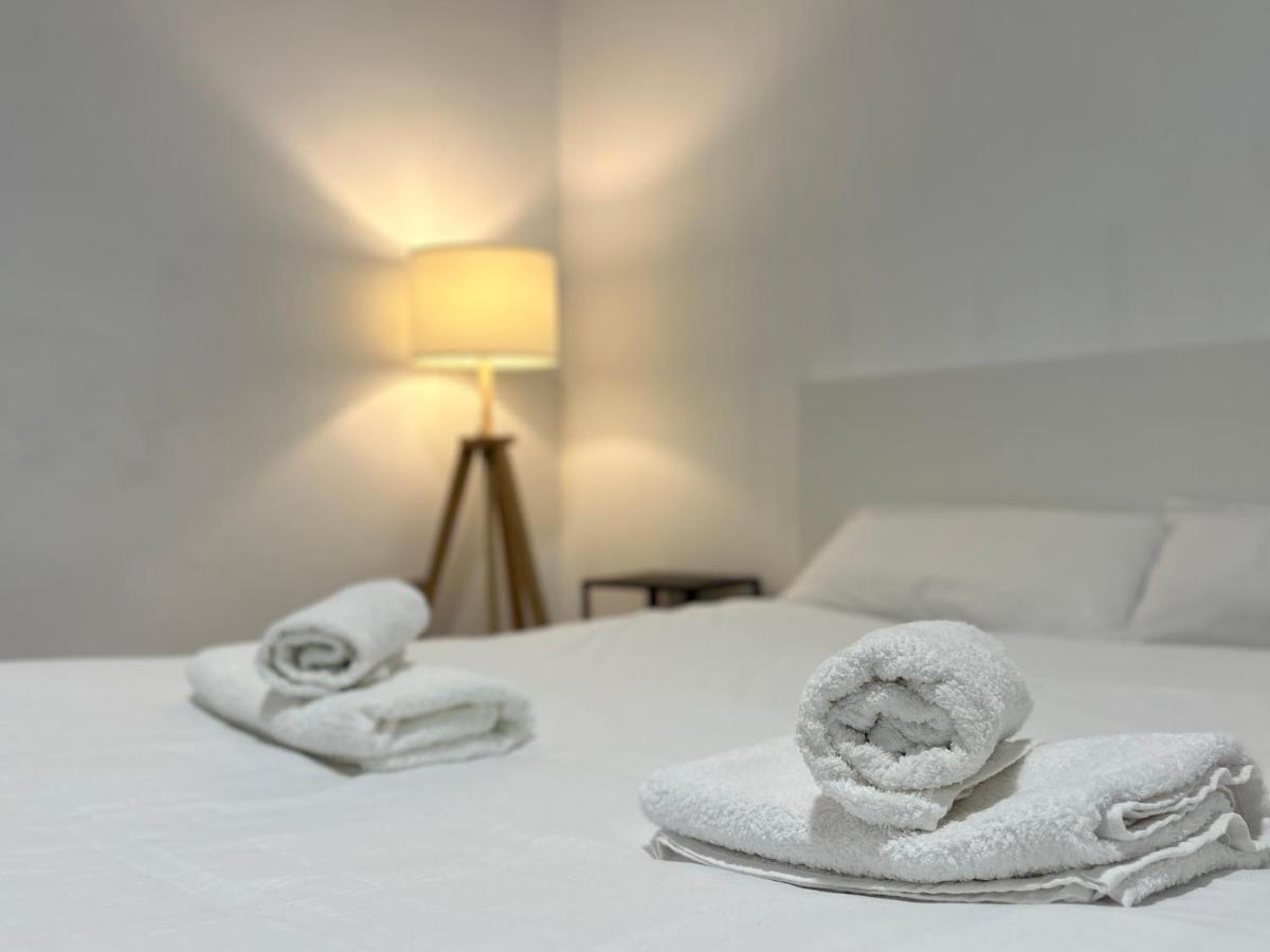 Hostel Ramon Lujan 91 马德里 外观 照片