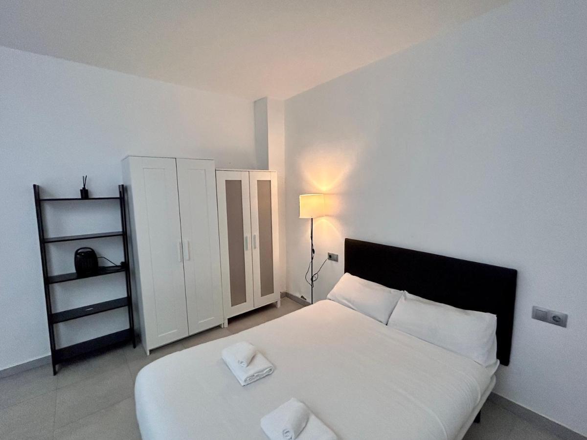 Hostel Ramon Lujan 91 马德里 外观 照片